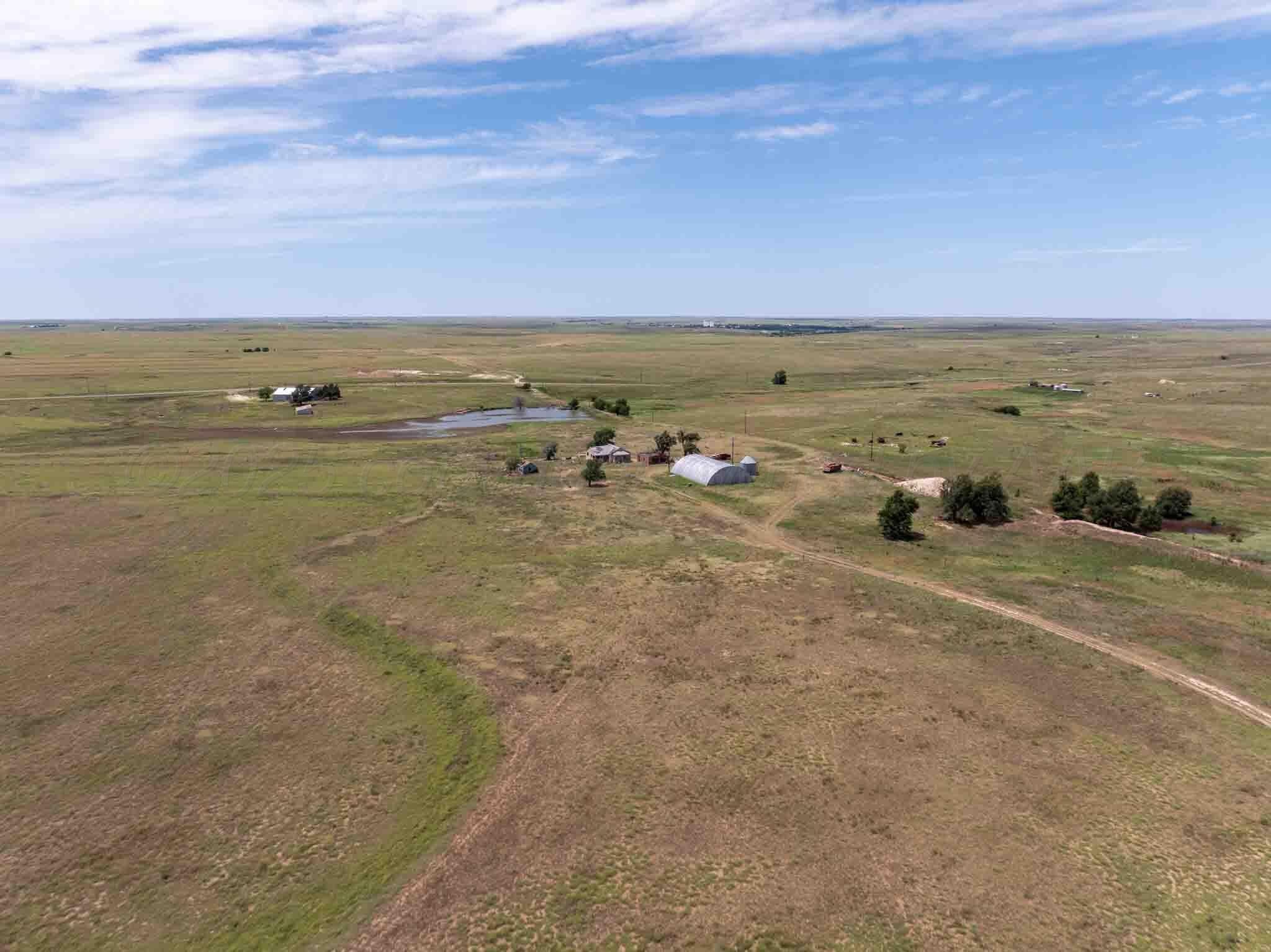 317 acres in Lipscomb County - photo 10