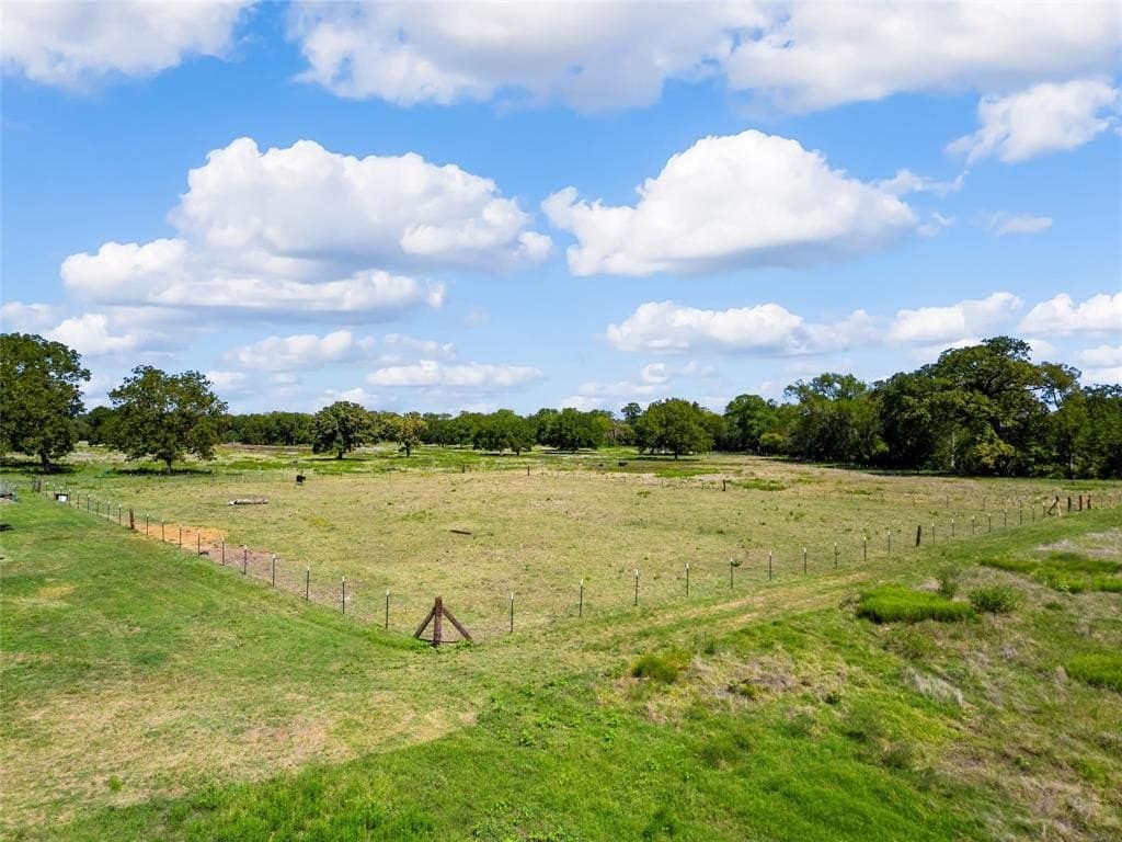 11.42 acres in McLennan County gallery image 3