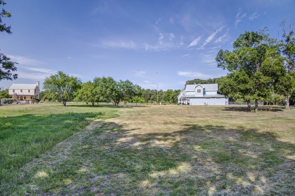 0.49 acres in Gillespie County - photo 8