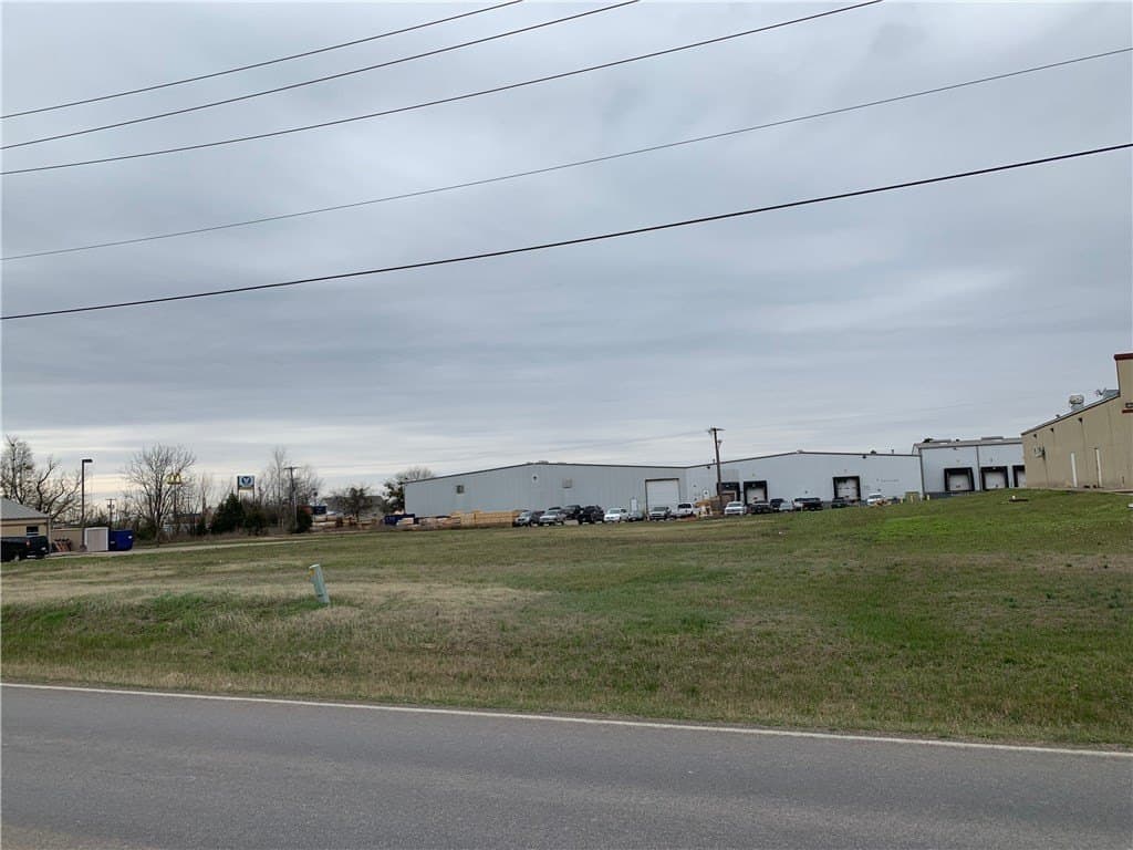 1.45 acres in Kaufman County gallery image 3