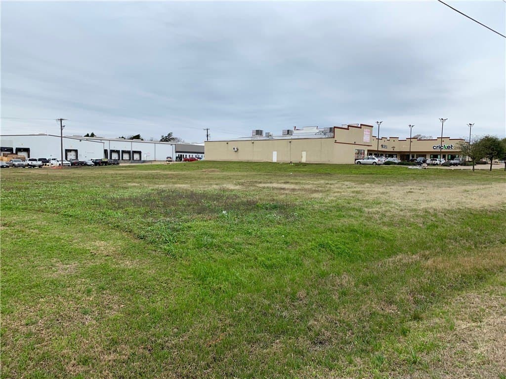 1.45 acres in Kaufman County