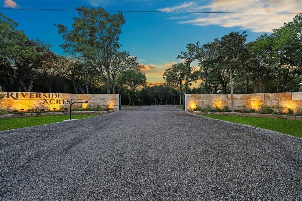 3.5 acres in Hill County