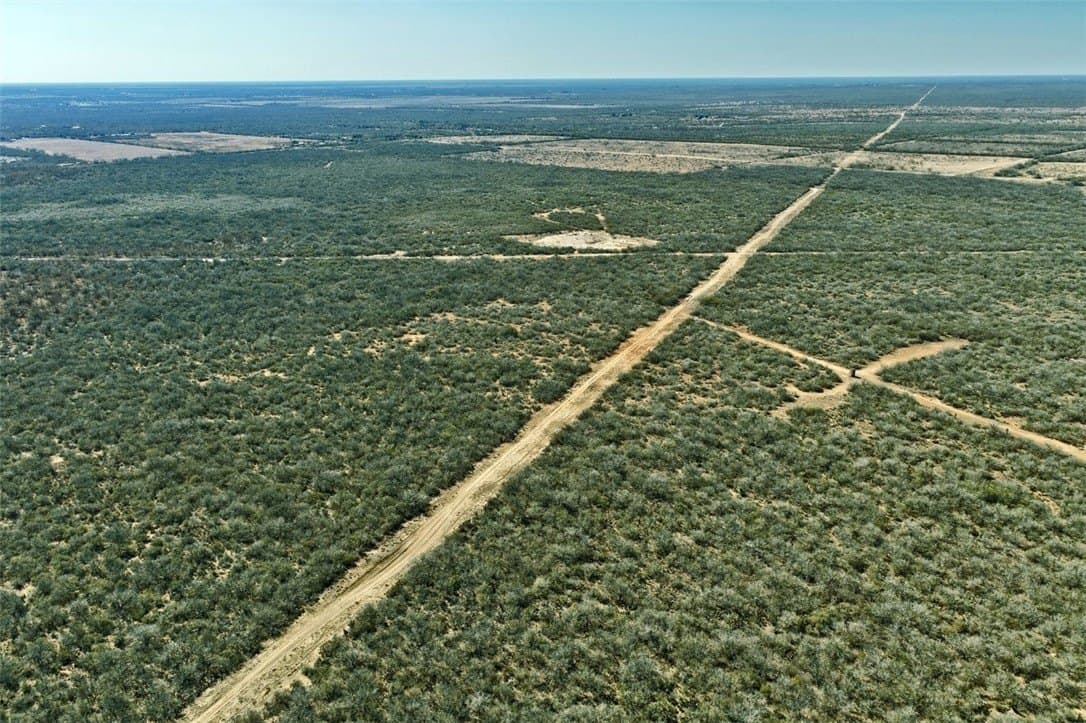 2,199.03 acres in Jim Wells County - photo 22