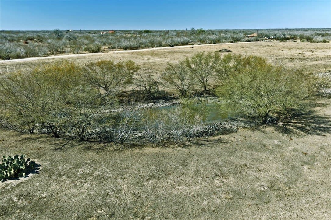 2,199.03 acres in Jim Wells County - photo 5
