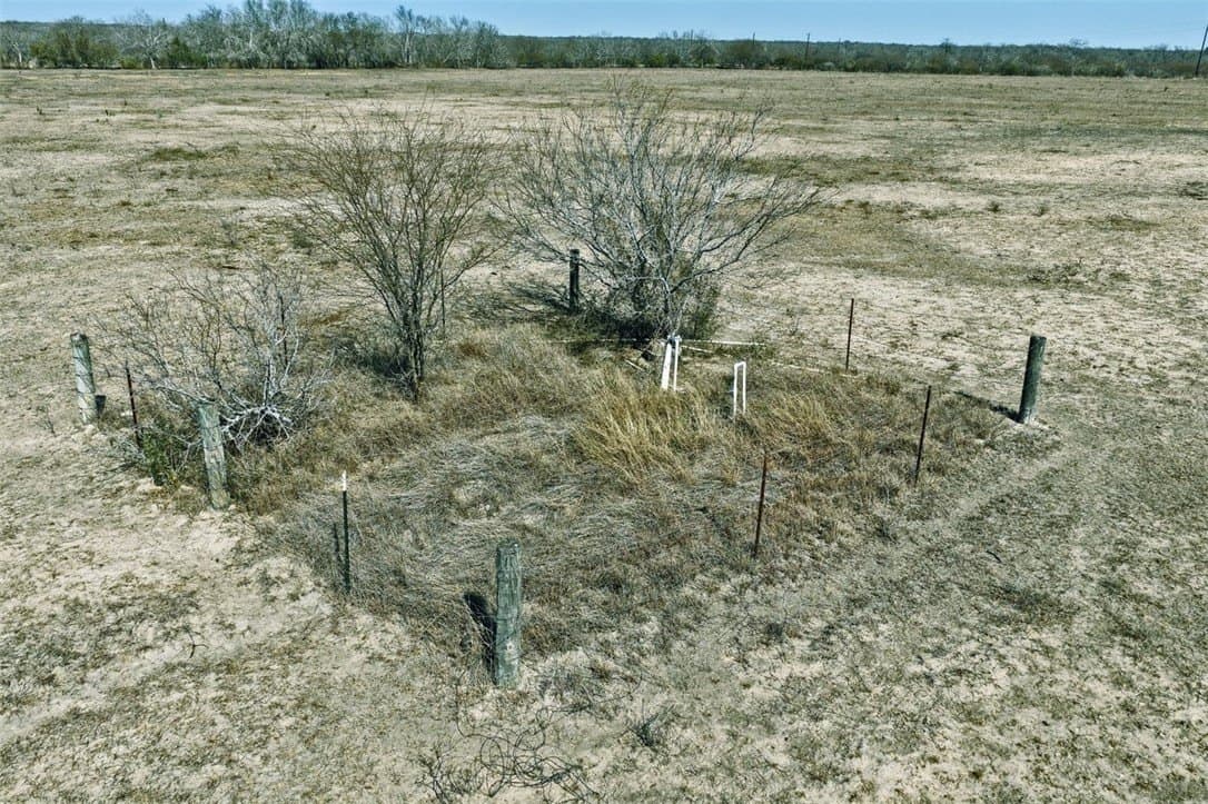 2,199.03 acres in Jim Wells County - photo 15