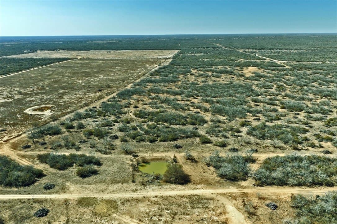 2,199.03 acres in Jim Wells County - photo 8