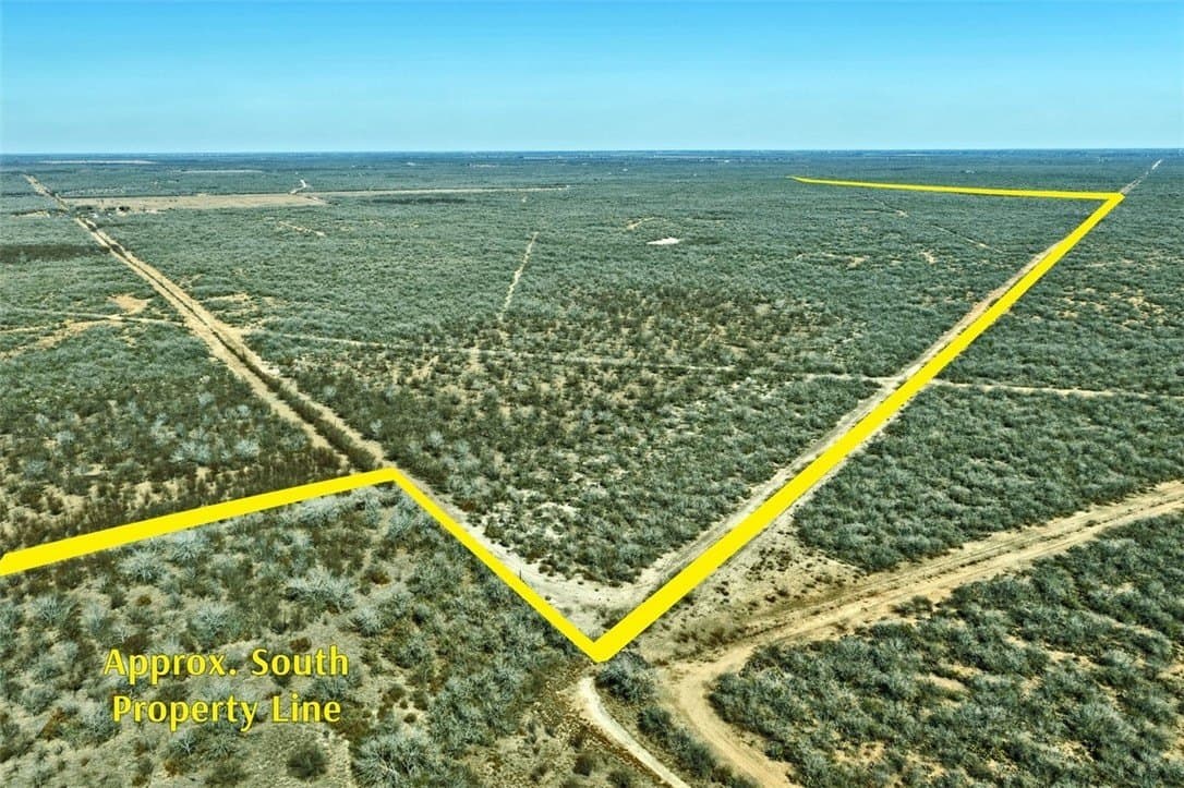 2,199.03 acres in Jim Wells County - photo 2