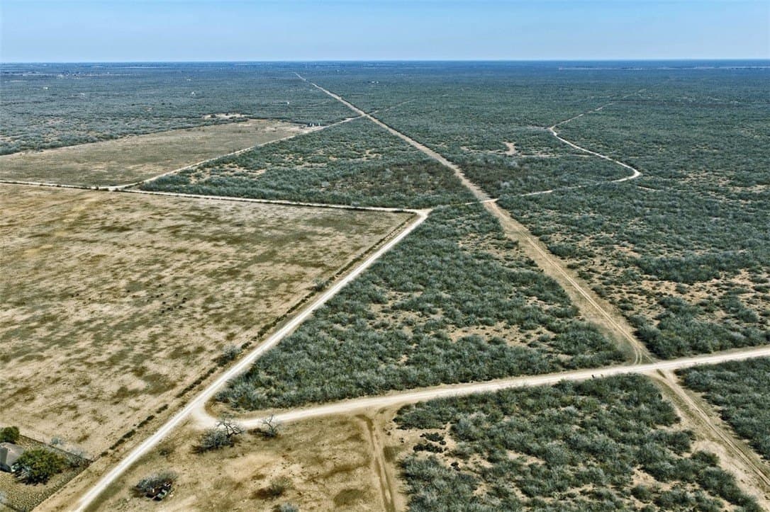 2,199.03 acres in Jim Wells County - photo 12