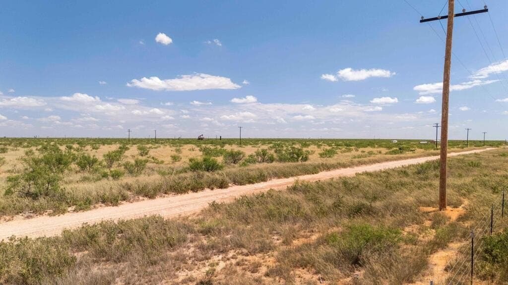 10.1 acres in Gaines County