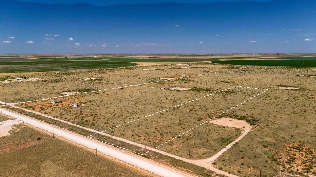 10.1 acres in Gaines County - photo 4