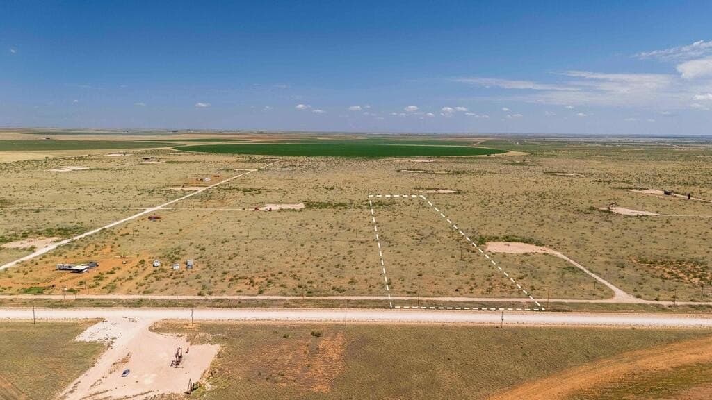 10.1 acres in Gaines County - photo 3