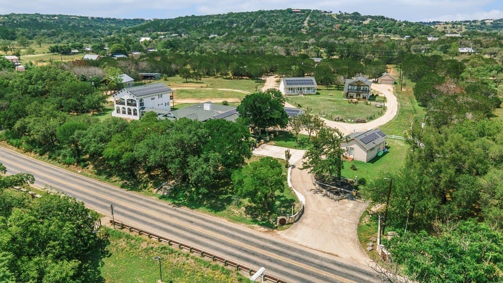 11 acres in Kerr County gallery image 3