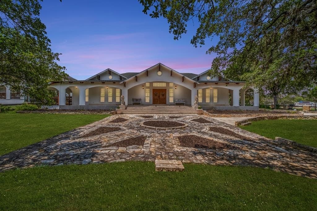 11 acres in Kerr County