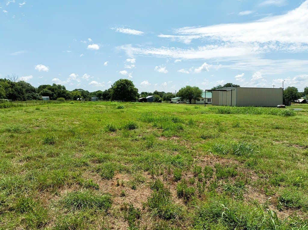 2.27 acres in Fayette County - photo 9