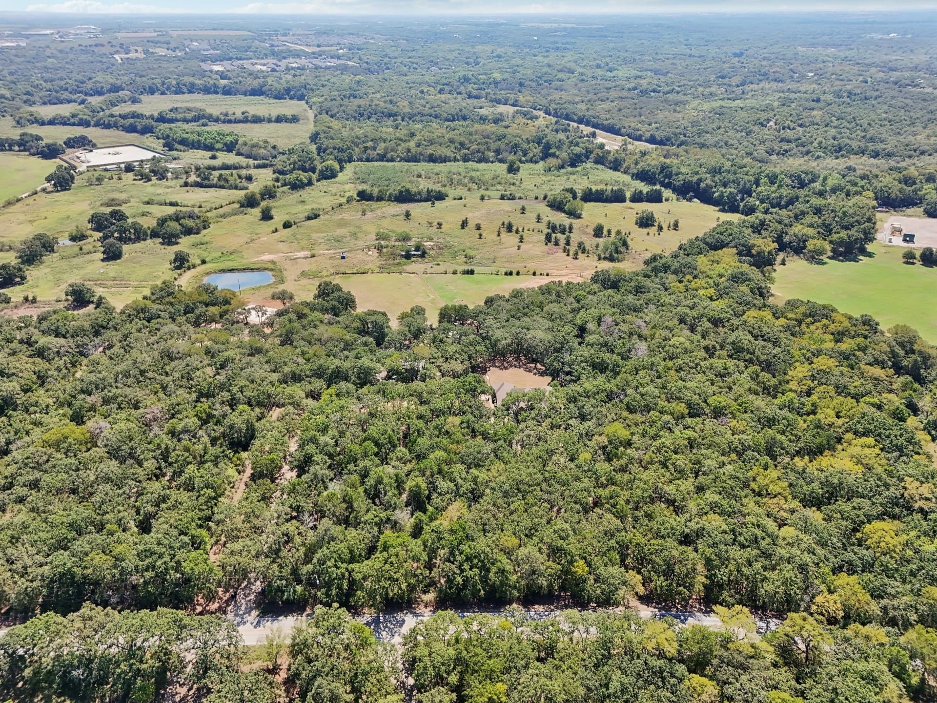 9.44 acres in Tarrant County gallery image 4