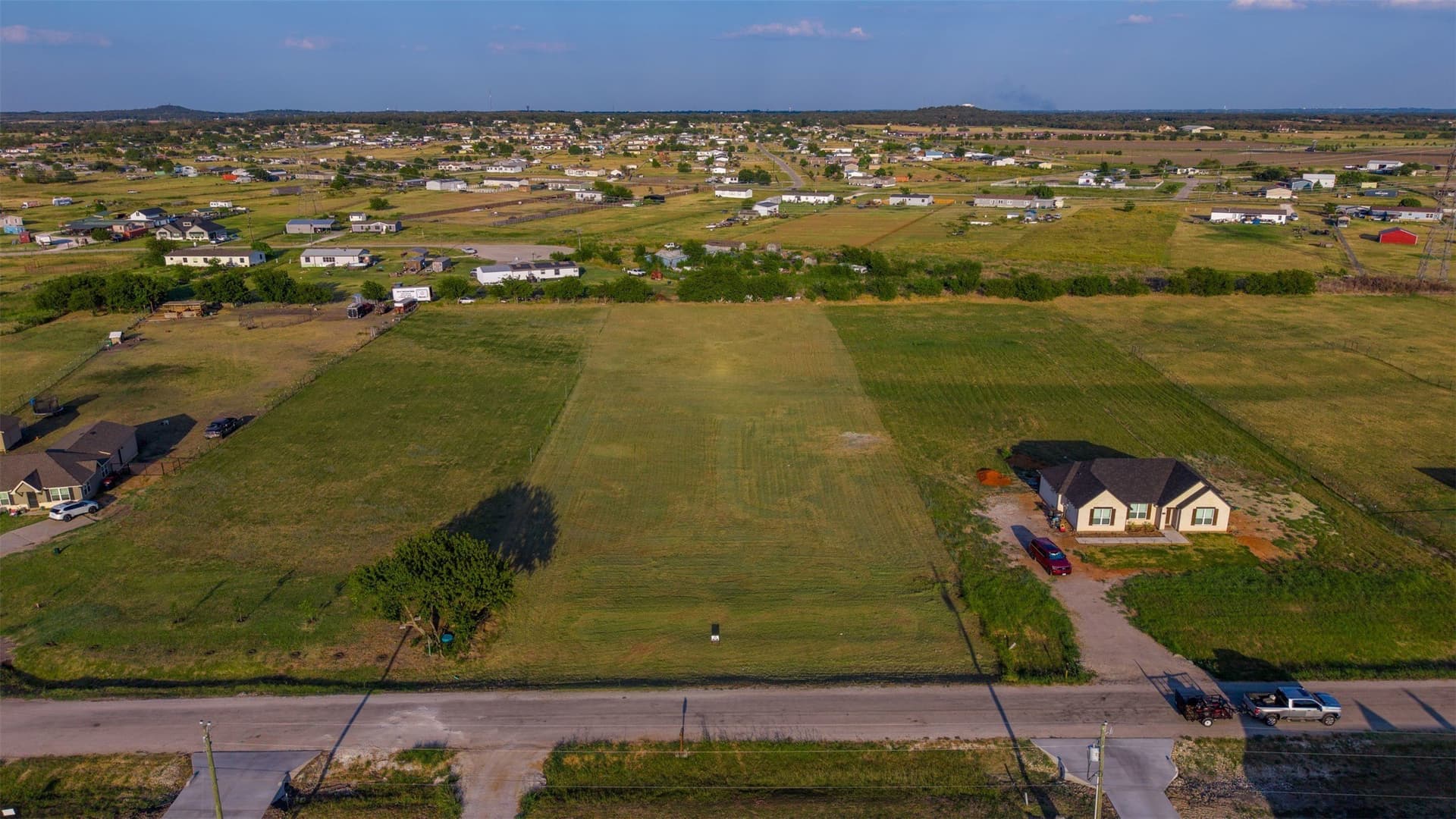 1.69 acres in Johnson County - photo 2