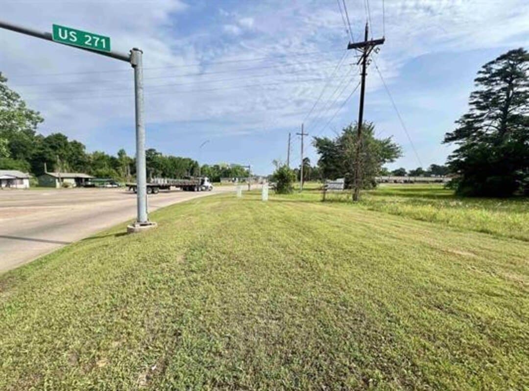 1.5 acres in Upshur County - photo 8