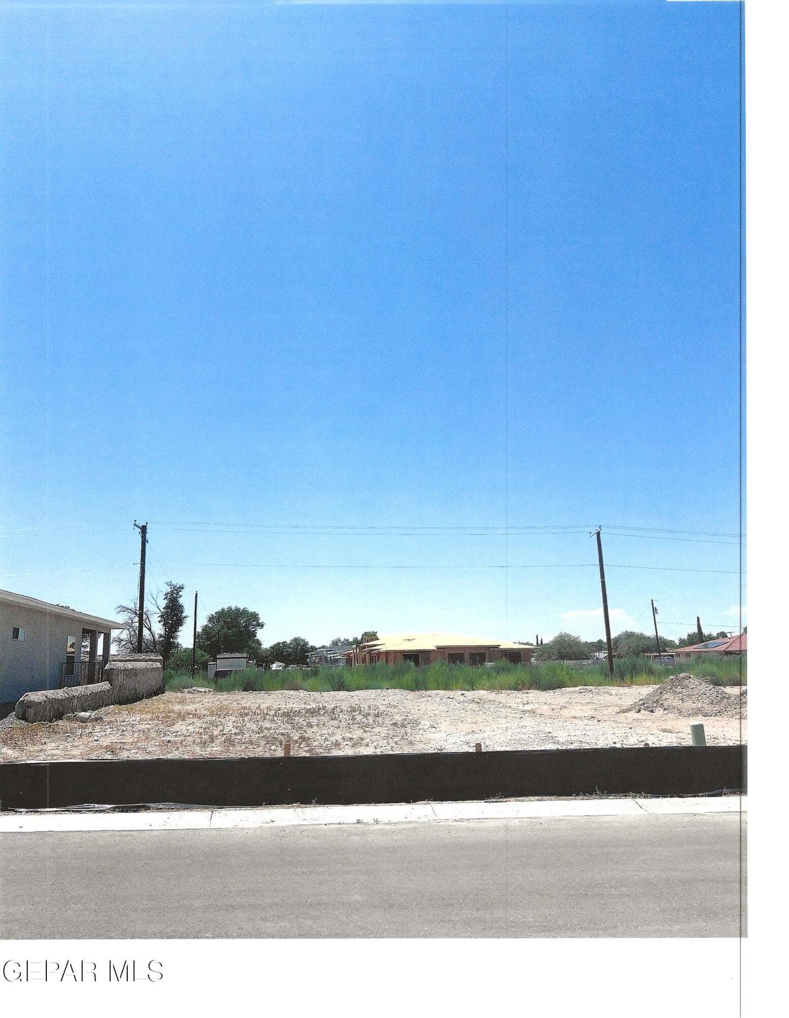 0.1 acres in El Paso County gallery image 3