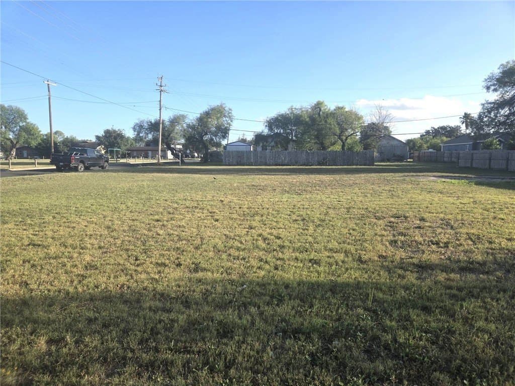 0.31 acres in Kleberg County gallery image 3