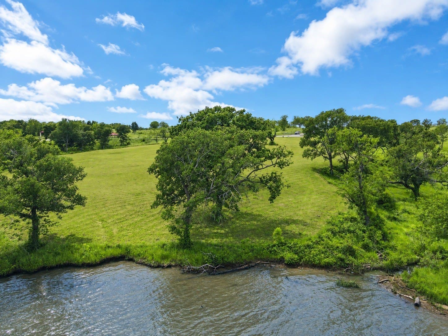 1.38 acres in Navarro County gallery image 2