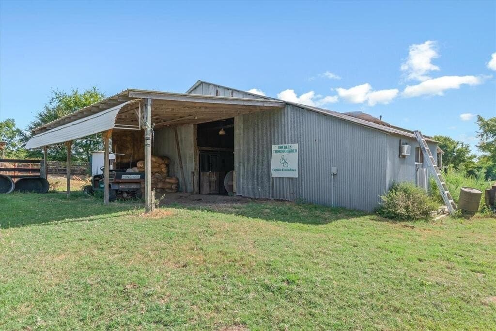 56.65 acres in Henderson County - photo 24