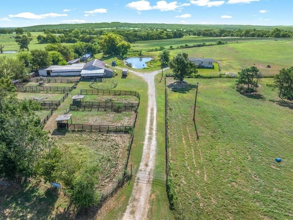 56.65 acres in Henderson County - photo 4