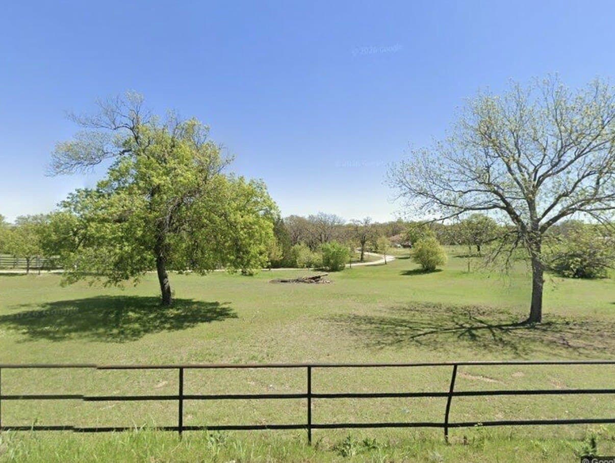17 acres in Parker County