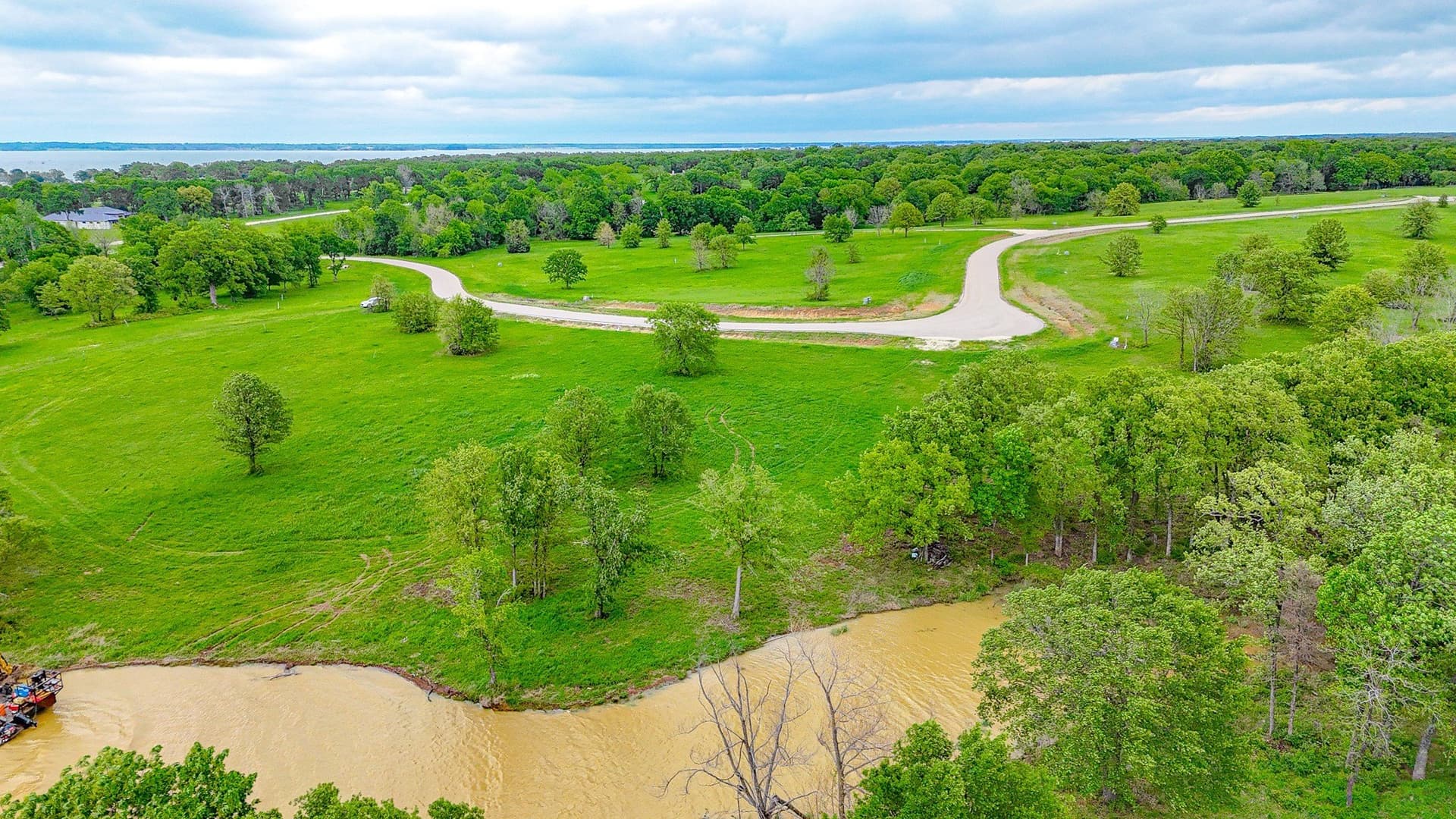 1.02 acres in Navarro County - photo 14