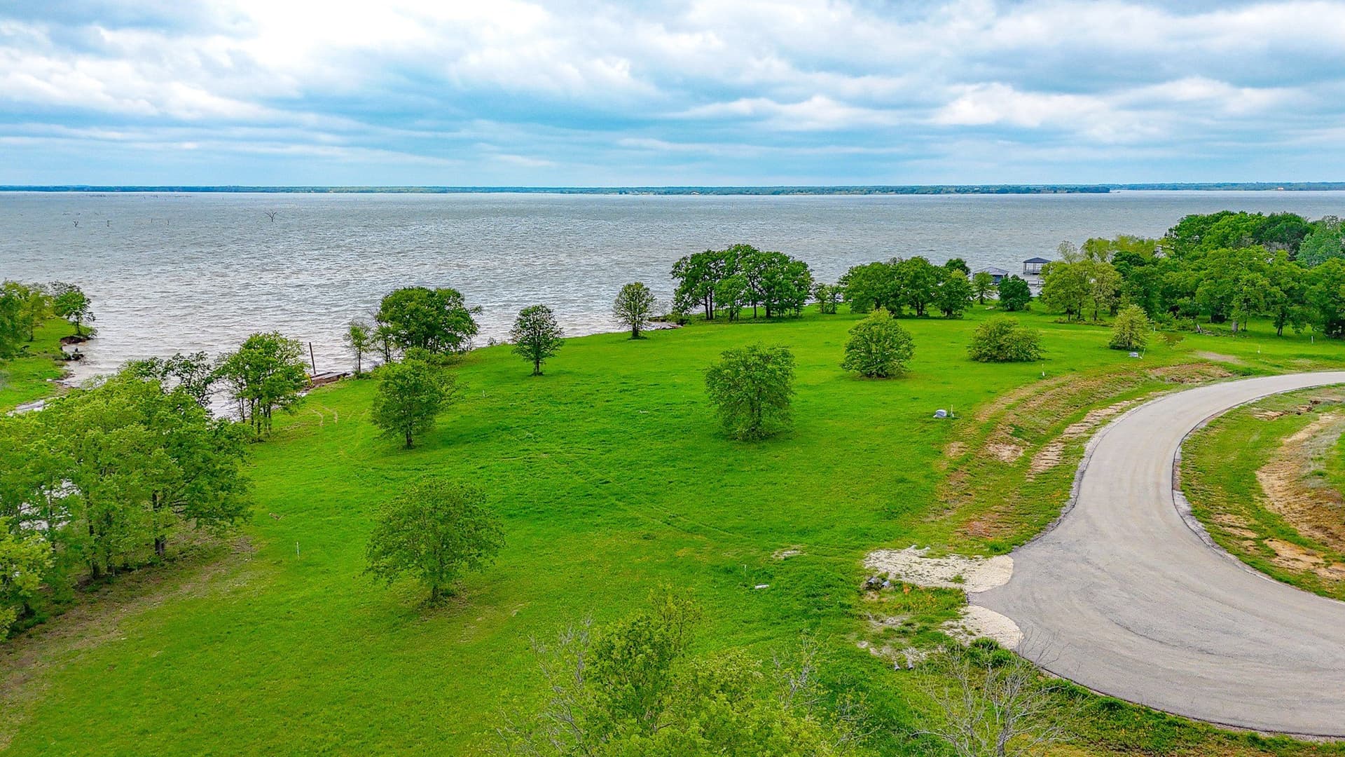 1.02 acres in Navarro County - photo 11