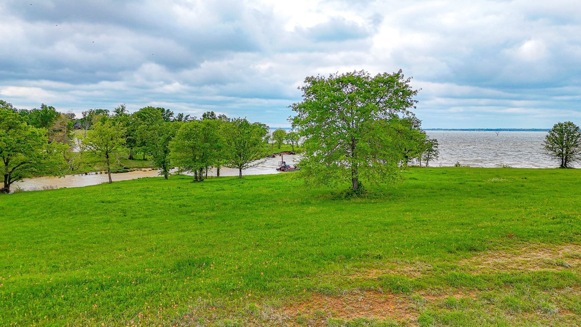 1.02 acres in Navarro County - photo 33
