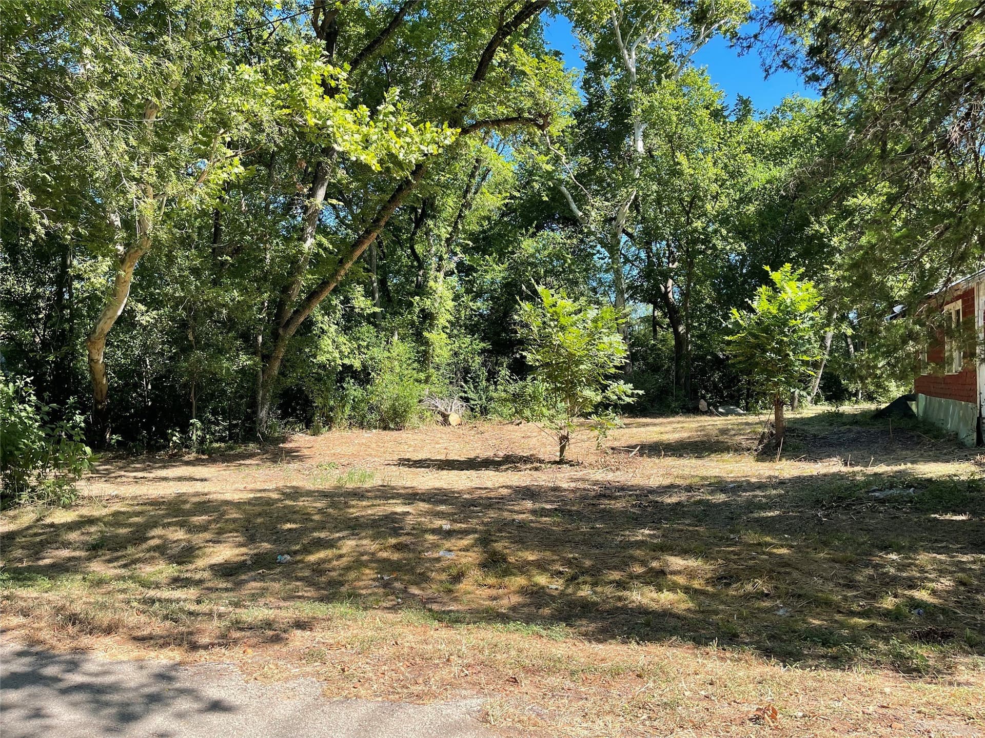 0.48 acres in Freestone County - photo 8