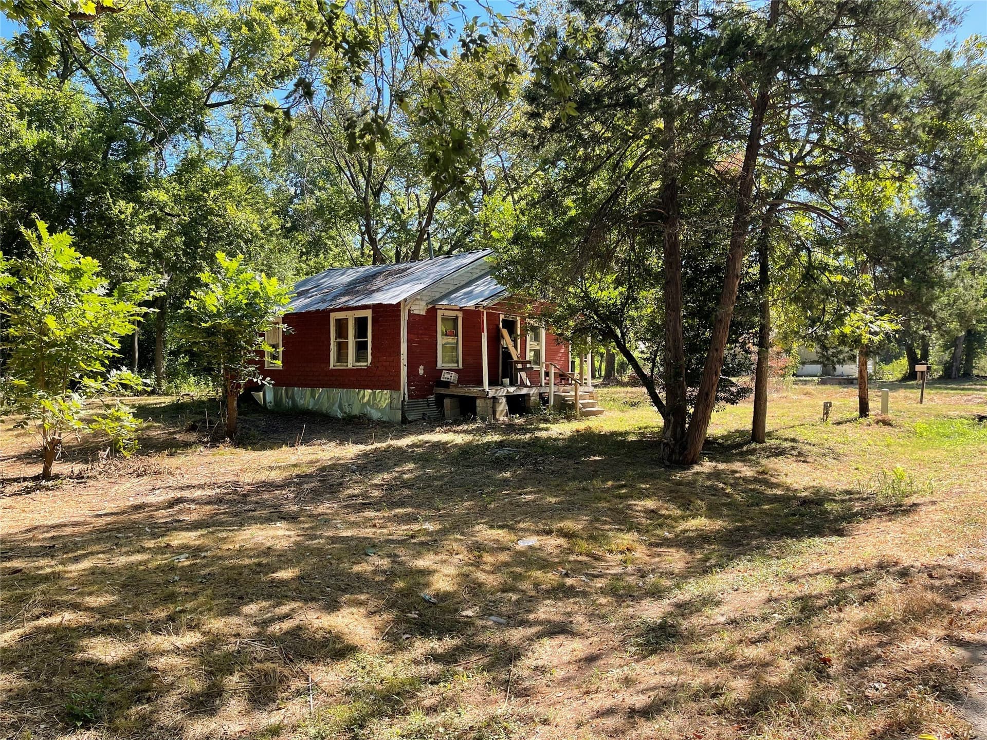 0.48 acres in Freestone County - photo 9