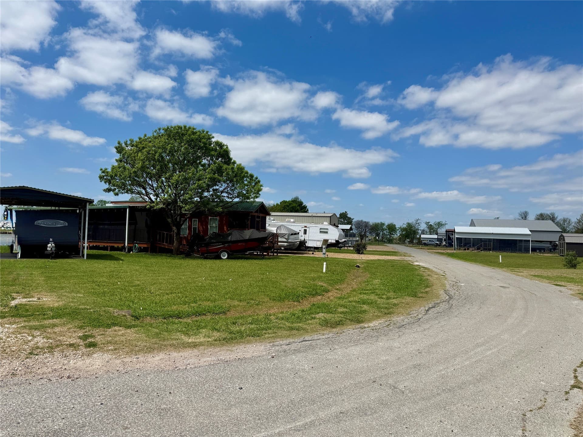 0.09 acres in Navarro County - photo 6
