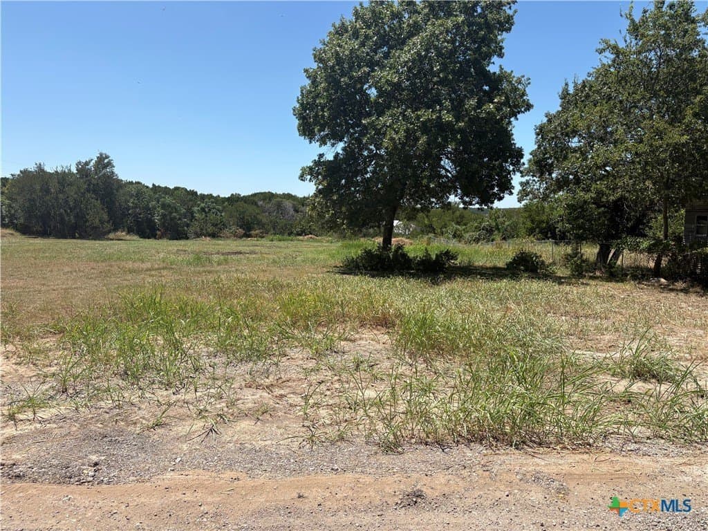 0.83 acres in Bell County - photo 4
