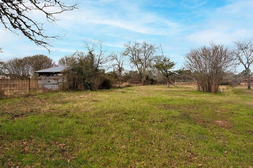 3.16 acres in Fayette County gallery image 3