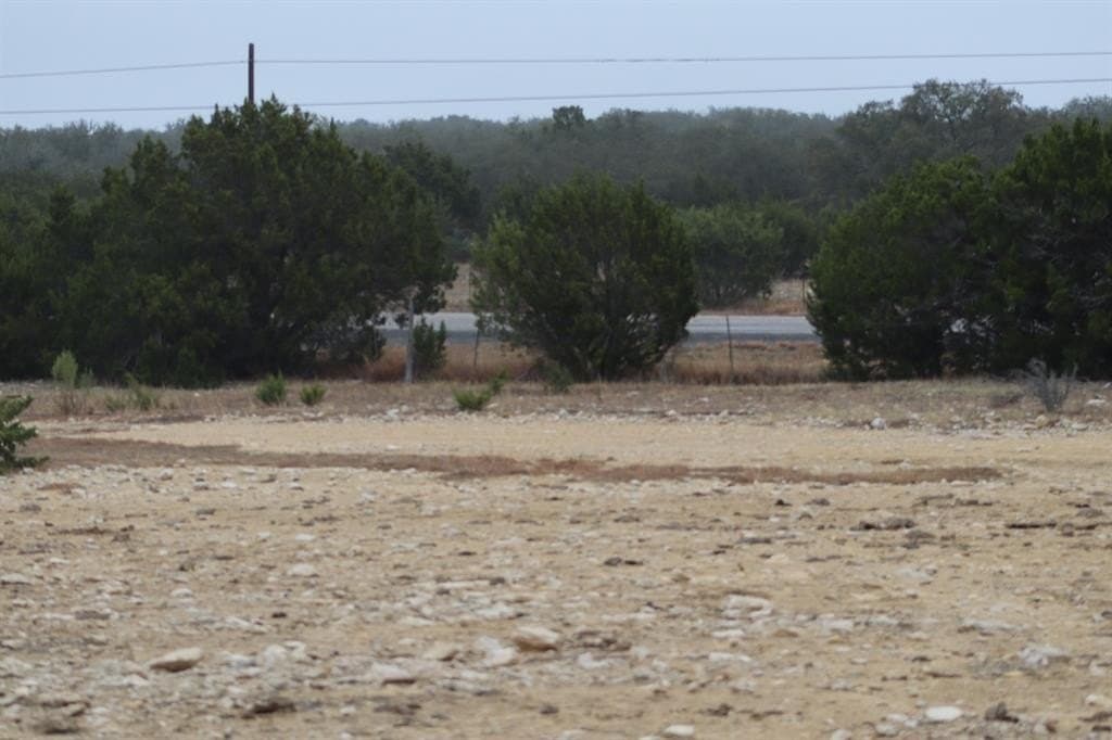 25.59 acres in Edwards County gallery image 4