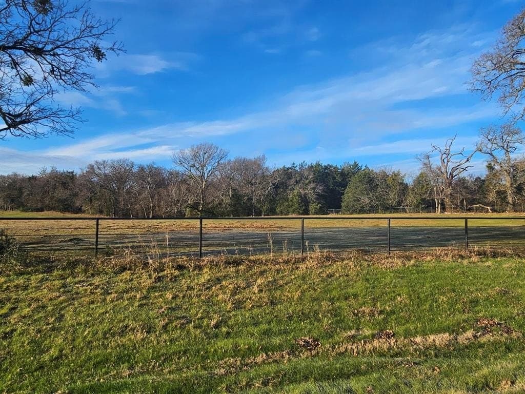 1.74 acres in Hunt County