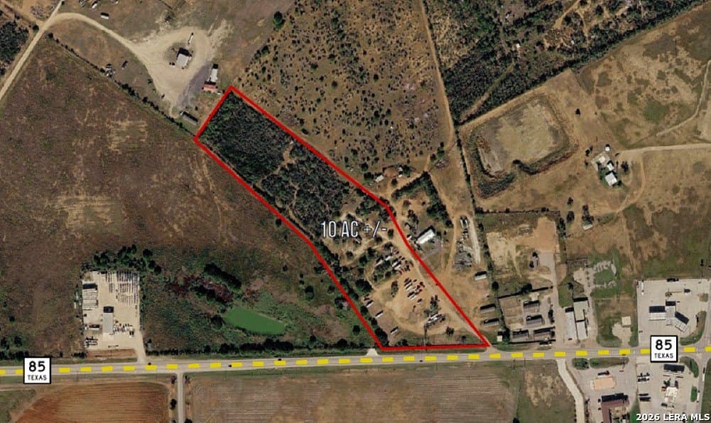 10 acres in Frio County