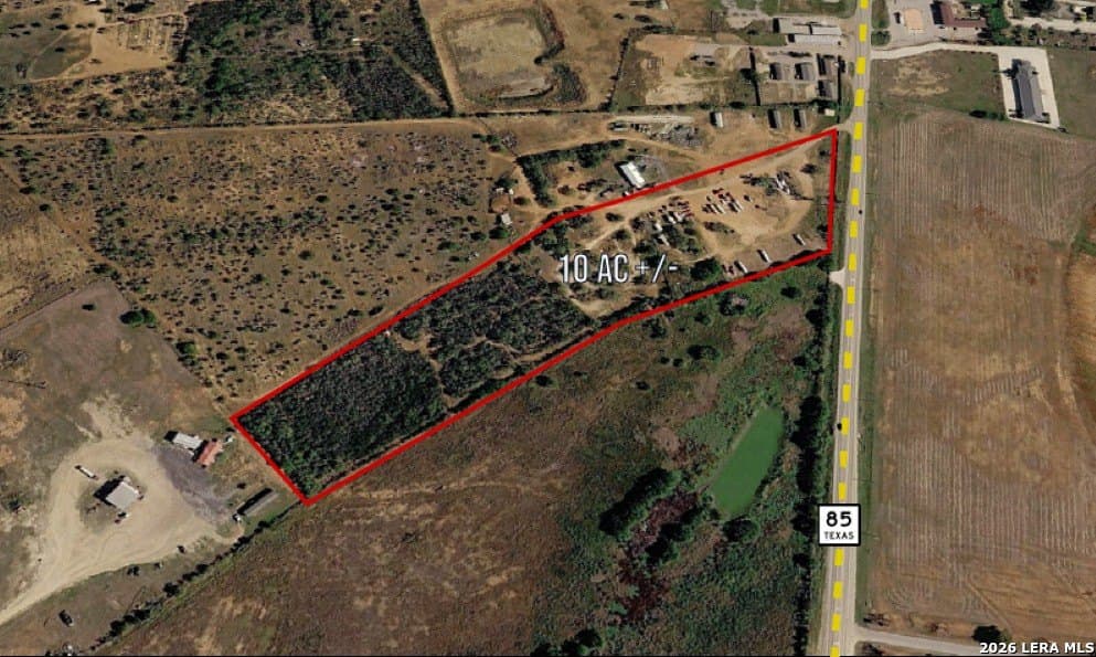 10 acres in Frio County - photo 2