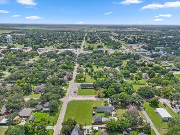 0.34 acres in Bay City County - photo 8