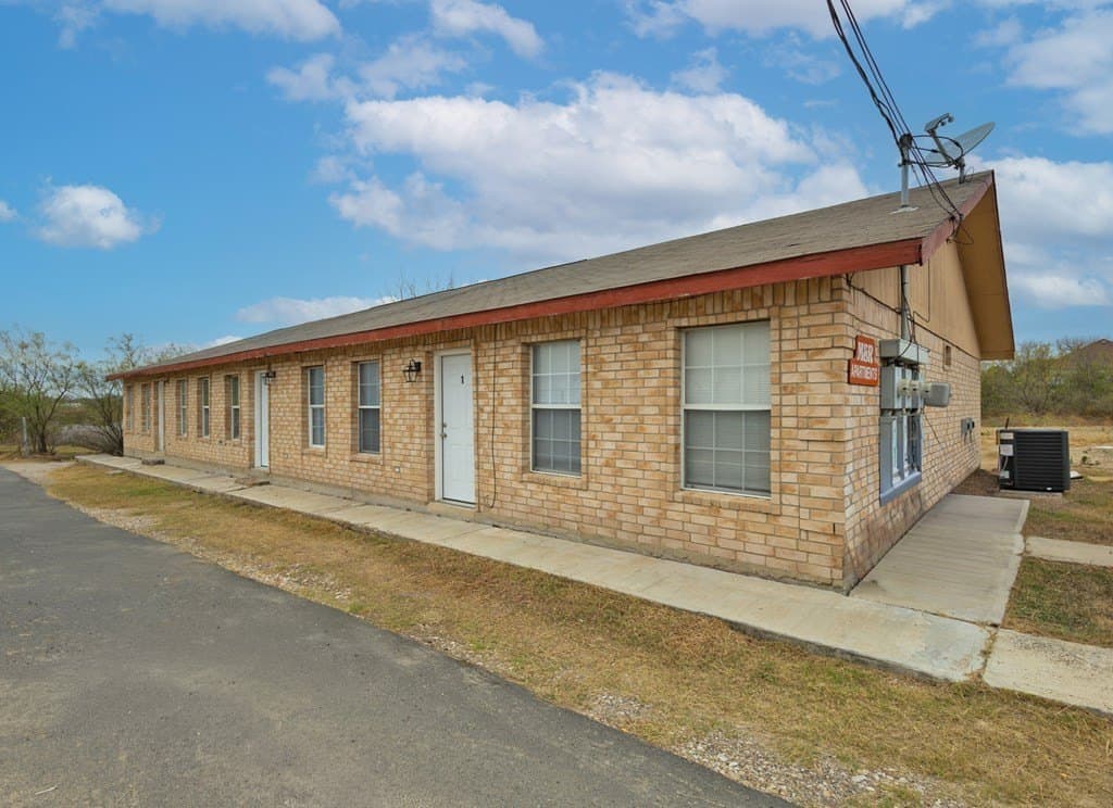 6,881 acres in Maverick County gallery image 2