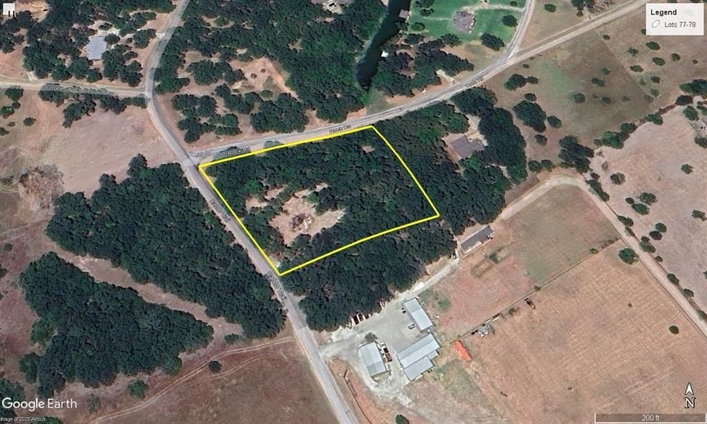 2.68 acres in Navarro County gallery image 4