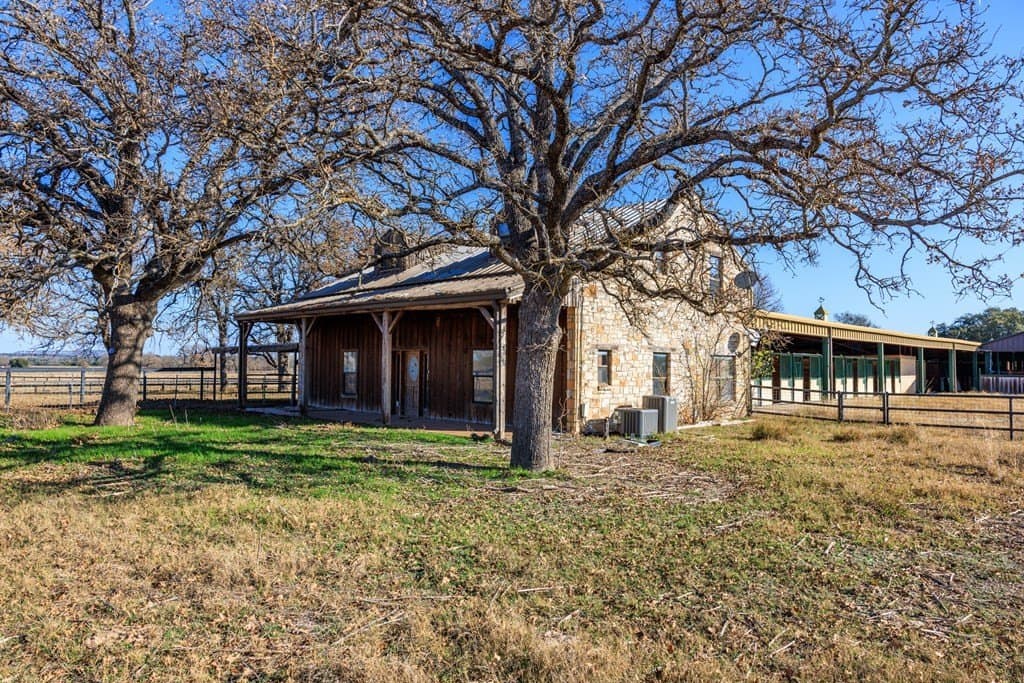 197 acres in Gillespie County - photo 18