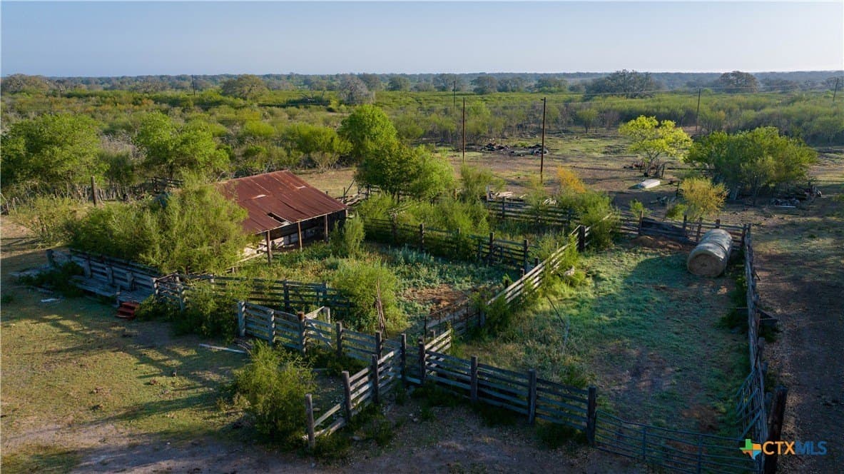 450 acres in Goliad County - photo 38