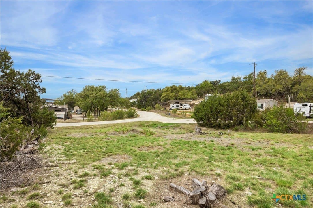0.23 acres in Comal County - photo 9