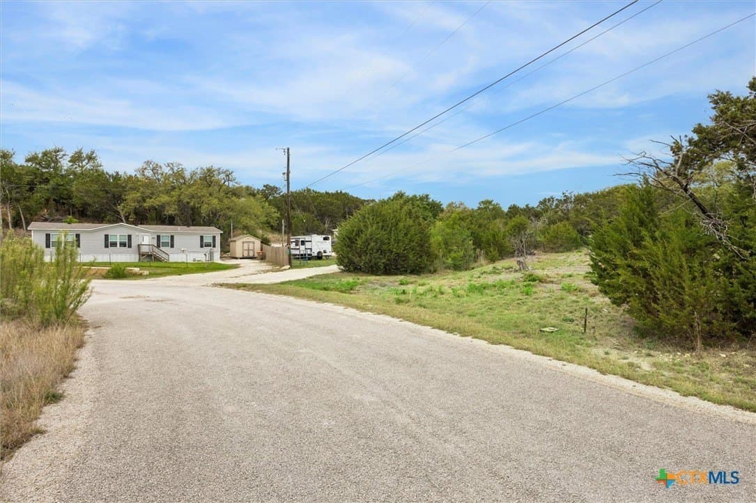 0.23 acres in Comal County - photo 10