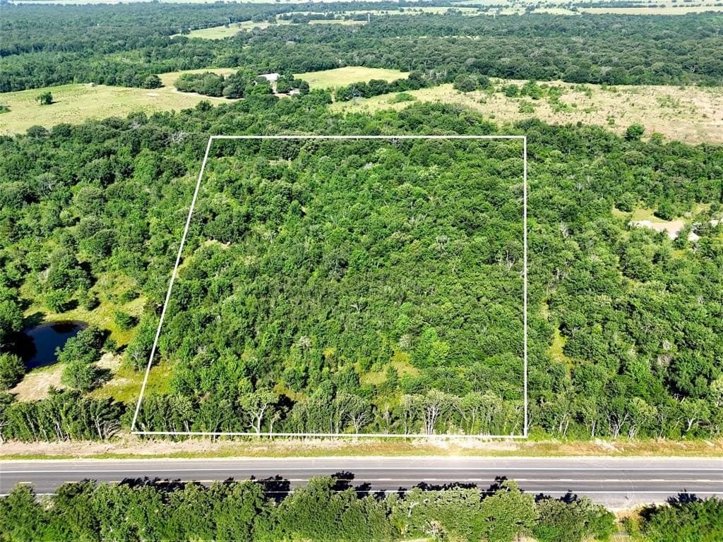 10 acres in Franklin (TX) County