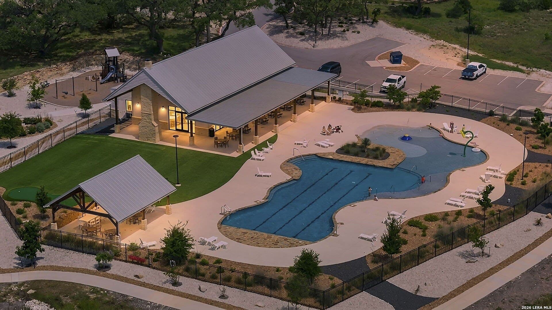 1.07 acres in Comal County gallery image 3