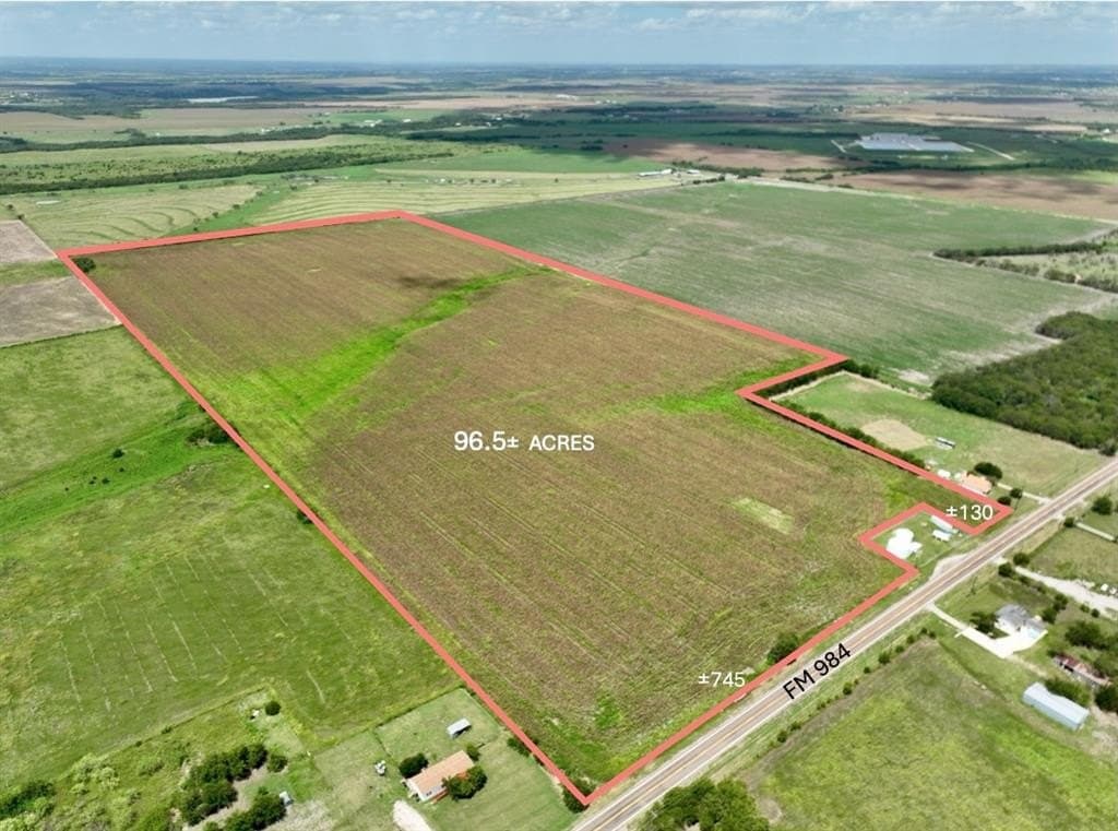 96.54 acres in Ellis County