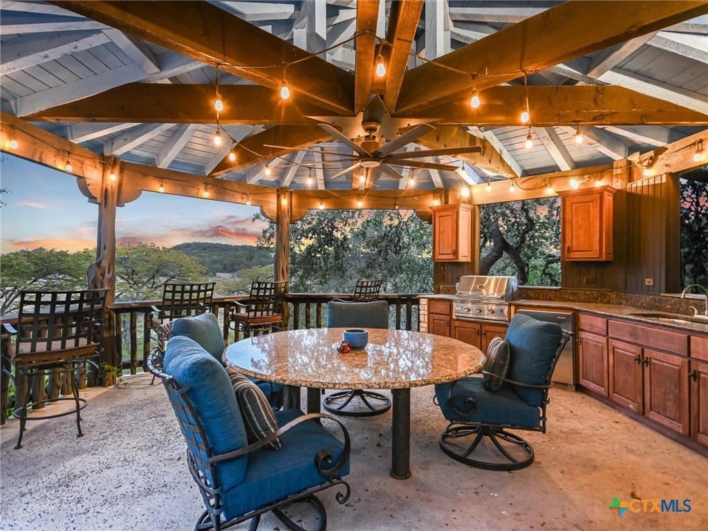 22.83 acres in Hays County gallery image 4